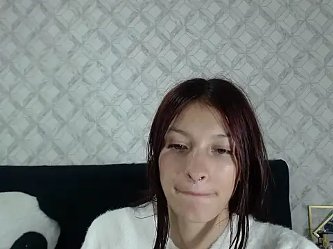 Snapshot of Emma-Wilson chatting on September 10, 4:23 am Emma-Wilson online show from September 10, 4:23 am