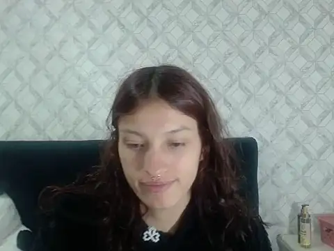 Snapshot of Emma-Wilson chatting on September 15, 4:25 pm Emma-Wilson online show from September 15, 4:25 pm