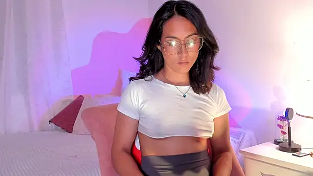 DaraBeckett online show from December 14, 12:05 am