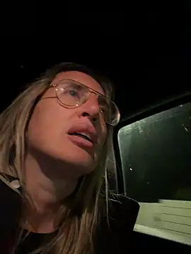 casalinga88 online show from April 2, 6:27 pm