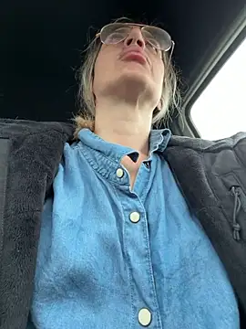 casalinga88 online show from March 2, 7:15 am