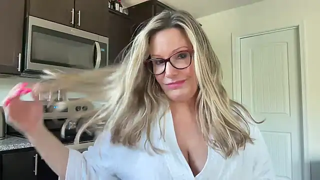 Milf Goddess online show from October 26, 2:34 pm