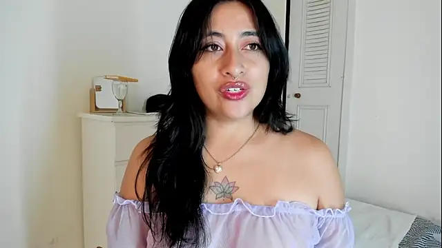 LisaHadwin online show from April 6, 11:33 am