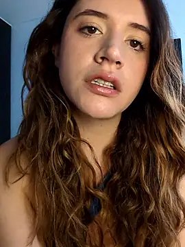 maliciaworld online show from January 13, 8:13 pm