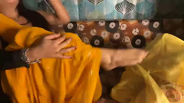 shuhana  online show from December 4, 6:37 am