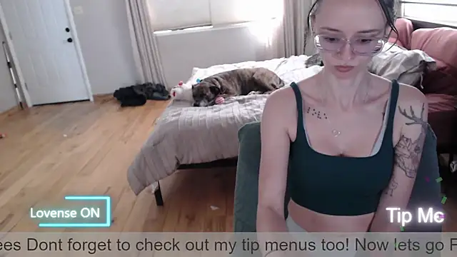 Plantbabeee online show from May 19, 5:31 pm