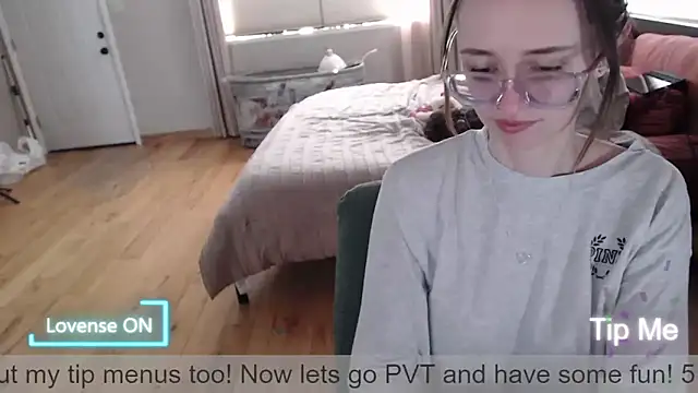 Plantbabeee online show from May 1, 5:38 pm