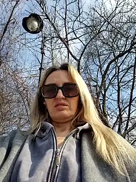 Miss    Mia  online show from March 13, 12:50 pm