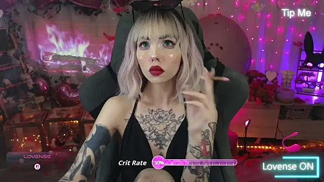 Kerry Kirk online show from February 14, 9:39 pm