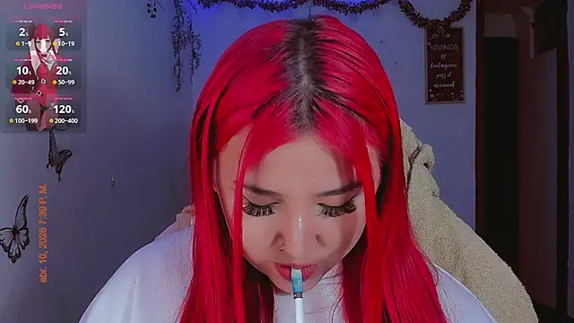 madisonx17 online show from April 11, 12:39 am