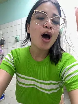 CamilaSofiia online show from February 27, 10:53 pm