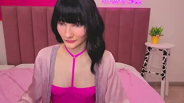 Lili flowerr online show from April 16, 10:04 am