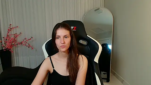 upssnowy online show from November 2, 9:18 pm