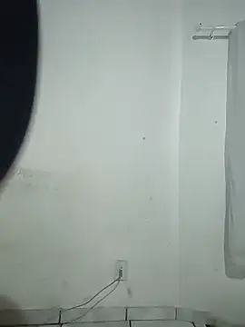 Julia Pretinha online show from August 3, 1:28 pm