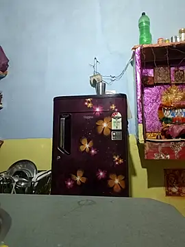 Priyasexcpl online show from April 10, 1:28 pm