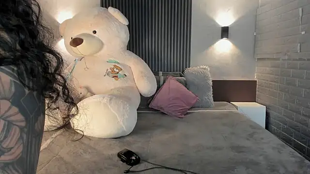 magic marg online show from April 13, 10:32 pm