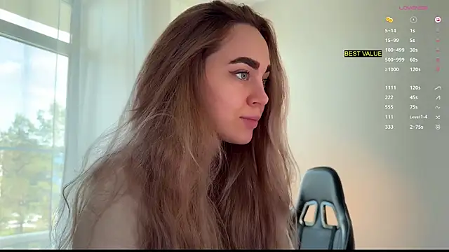 hotexclusive  online show from October 3, 7:57 am