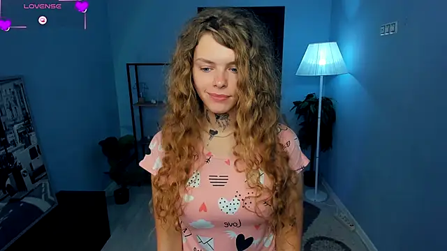 RayaNenlia online show from October 7, 5:23 am