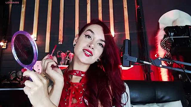 Liilith goddess  online show from January 18, 3:03 am