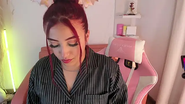 veronicaxx69 online show from April 23, 4:20 am