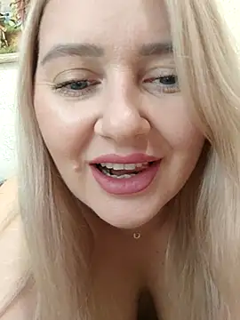 LadyLolyPop  online show from October 4, 1:22 am