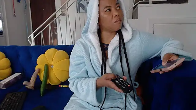 MassivebootyBrunette online show from June 23, 12:47 pm