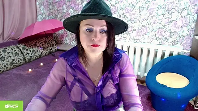 Julia-ru online show from October 3, 9:20 pm