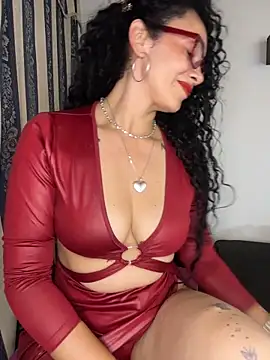 JULYSEX1 online show from April 4, 3:00 pm