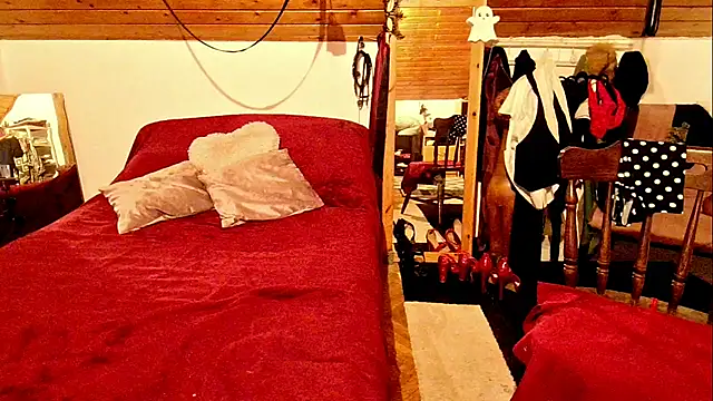 Hot Colettte online show from November 10, 8:48 pm