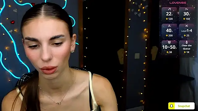 EmmyGreans online show from September 25, 12:04 pm