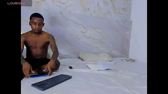 mariamRosse online show from July 11, 3:50 am