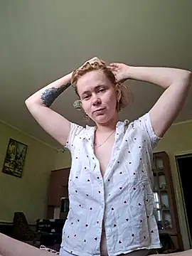 Riley Roo online show from June 18, 6:15 am