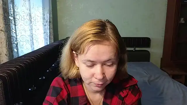 Riley Roo online show from July 23, 5:59 am