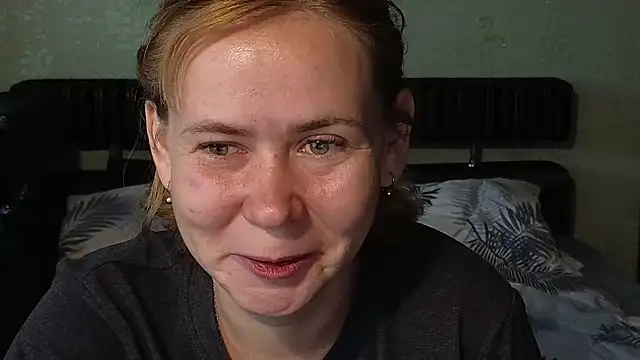 Riley Roo online show from July 16, 6:40 am