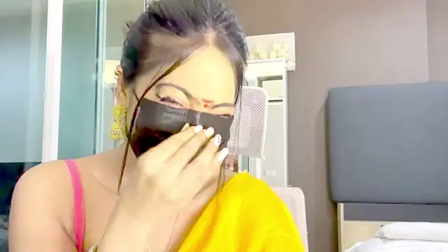 MonalisaDono18 online show from December 20, 5:55 am