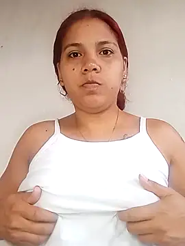 Naughty Ashley  online show from April 14, 1:00 pm