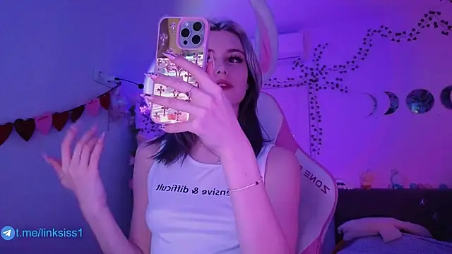 twicewetgirl online show from April 9, 2:44 pm