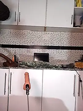 Bella045 online show from November 11, 1:12 am