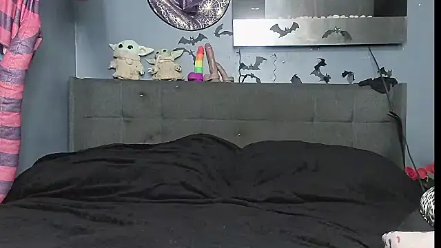 AmazonianMistress online show from November 19, 8:53 pm