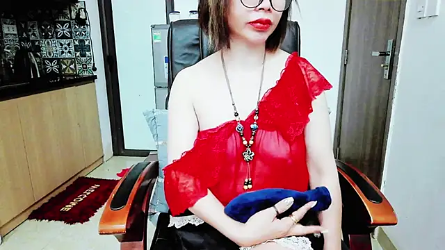 Miu-Le online show from November 22, 6:43 pm