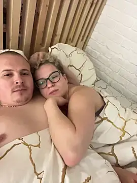 MrMrsRight online show from December 5, 11:11 am