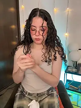 Snapshot of Antoniart_ chatting on September 26, 2:09 am Antoniart online show from September 26, 2:09 am