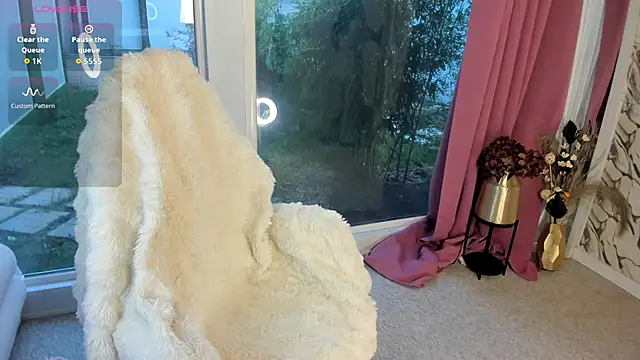 patriciakeys online show from October 12, 5:10 am