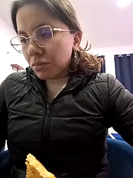 karlamorris  online show from September 27, 2:35 pm