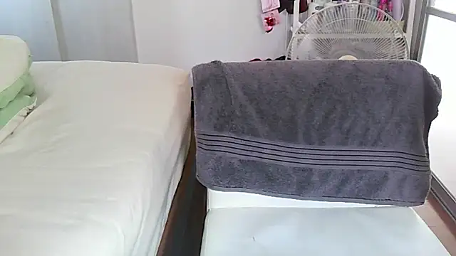 iamMalixxx online show from February 20, 9:33 am