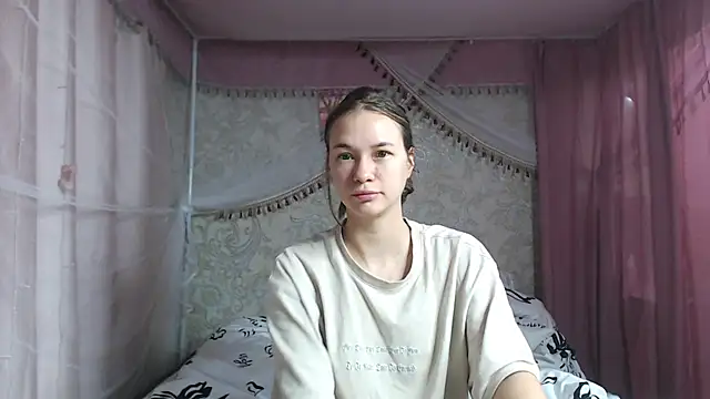 leila bambi  online show from November 23, 12:51 pm