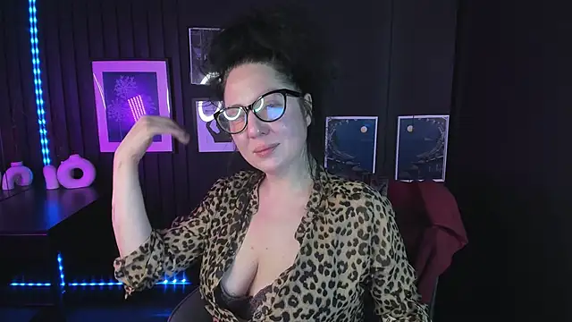 Anita Muse online show from December 13, 10:05 pm