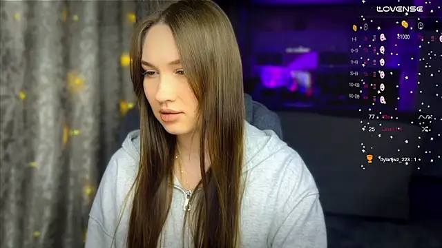 ChloeMillerMeow online show from September 16, 4:37 pm