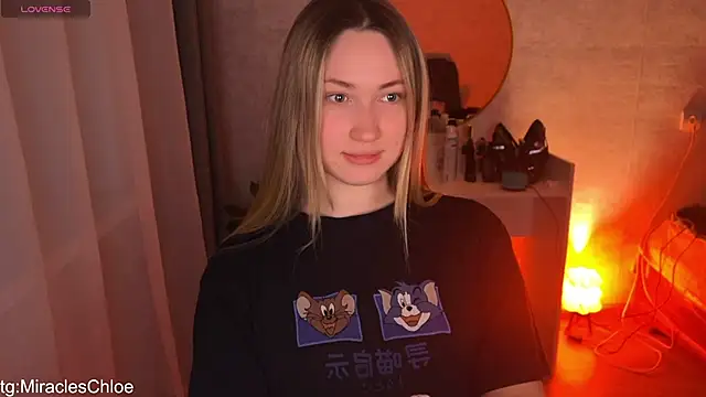 ChloeMillerMeow online show from April 15, 7:58 pm