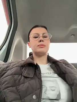 RinaCat online show from April 7, 5:53 am